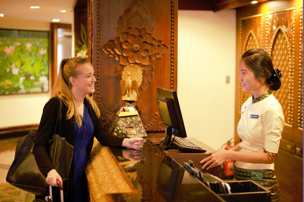 Hotel Kandawgyi Palace Yangón