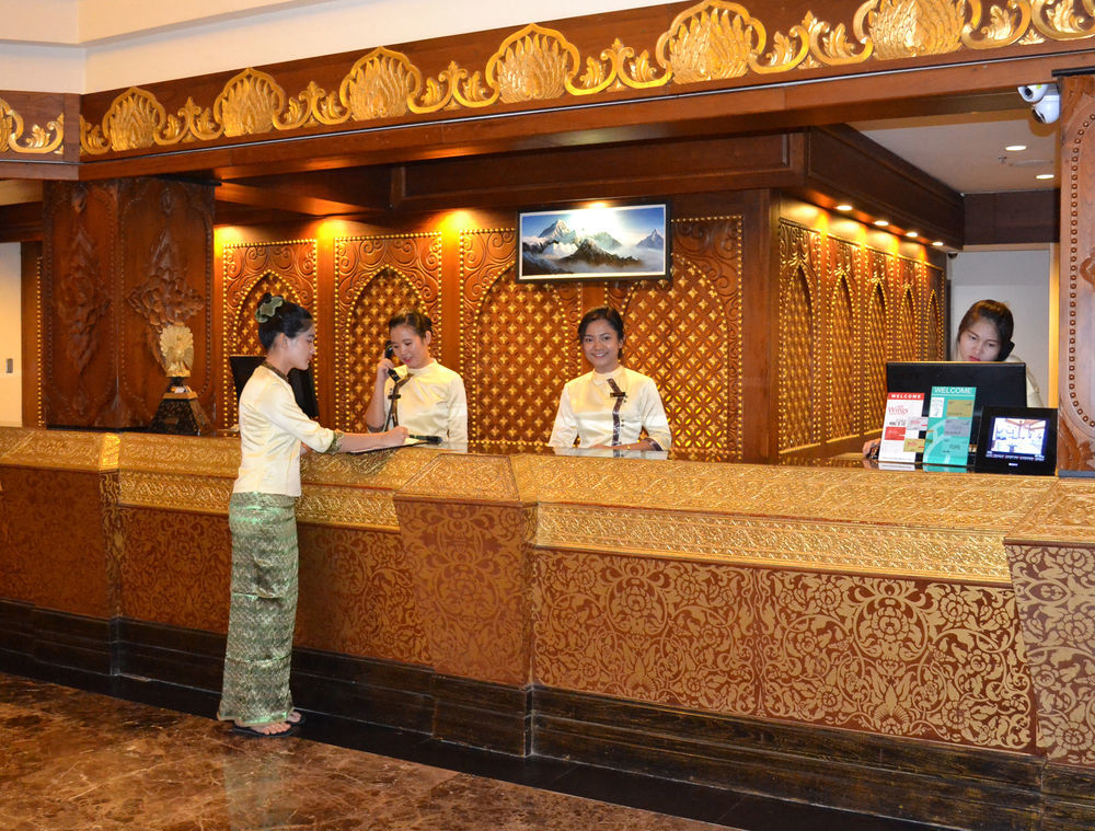 Kandawgyi Palace Hotel
