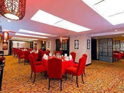 Hotel Kandawgyi Palace